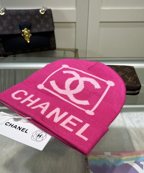 Chanel Beanie In Pink