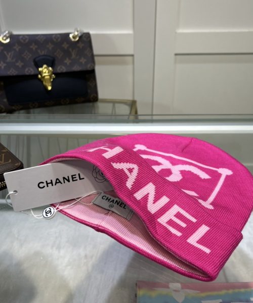 Chanel Beanie In Pink