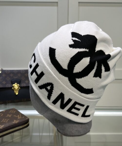 Chanel Beanie In White