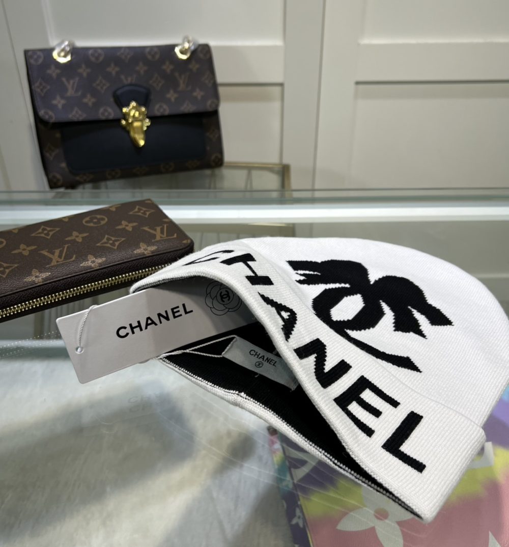 Chanel Beanie In White