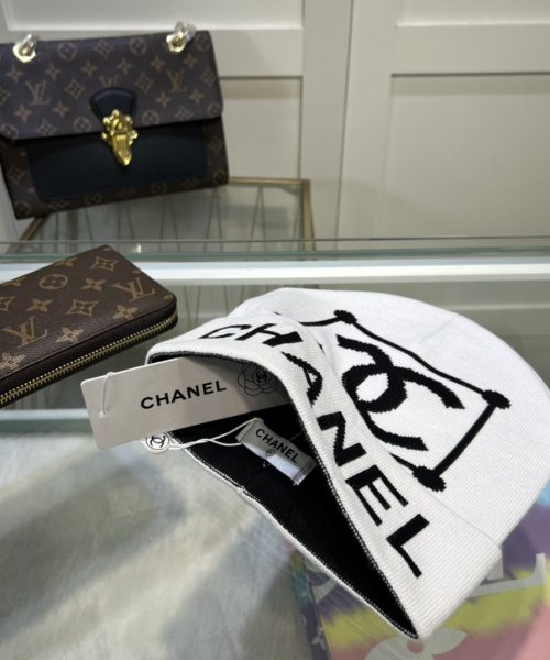 Chanel Beanie In White