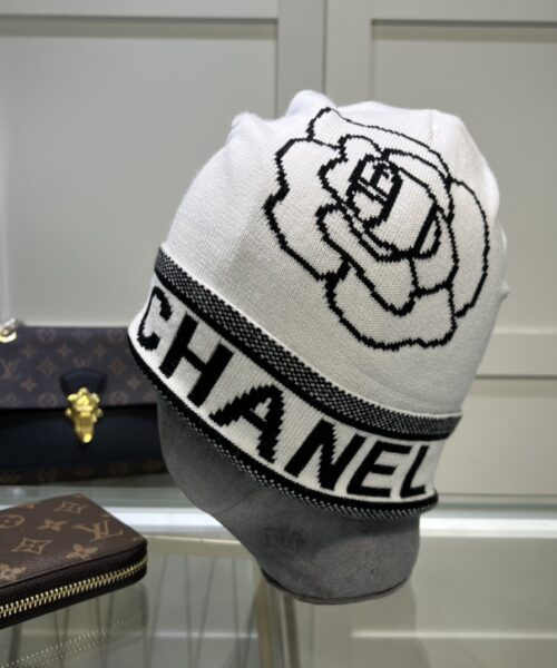 Chanel Beanie In White