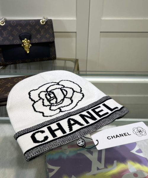Chanel Beanie In White