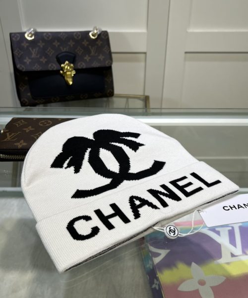 Chanel Beanie In White