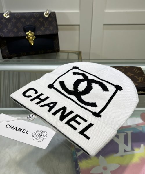 Chanel Beanie In White