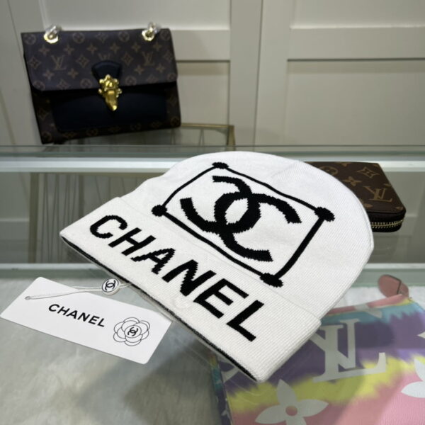 Chanel Beanie In White