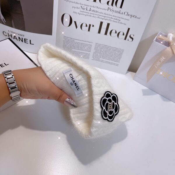 Chanel Beanie White