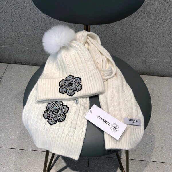 Chanel Beanie White