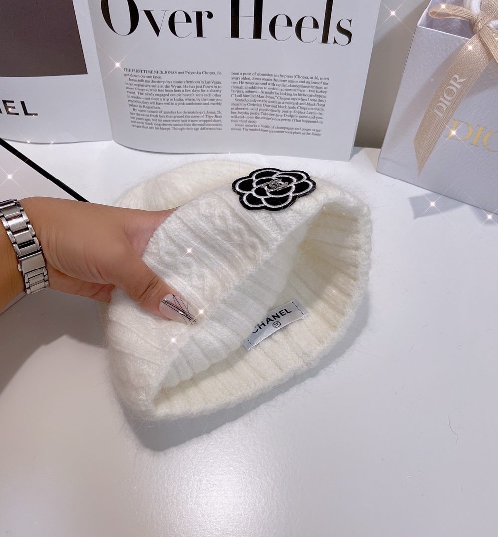 Chanel Beanie White