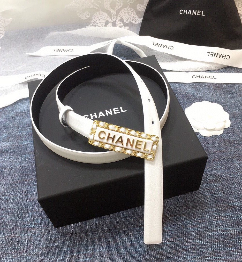 1:1 Replica Chanel Belt With Chanel Signature White with Gold-Toned Metal Hardware Women Belt