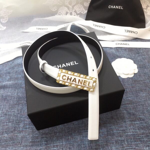 1:1 Replica Chanel Belt With Chanel Signature White with Gold-Toned Metal Hardware Women Belt