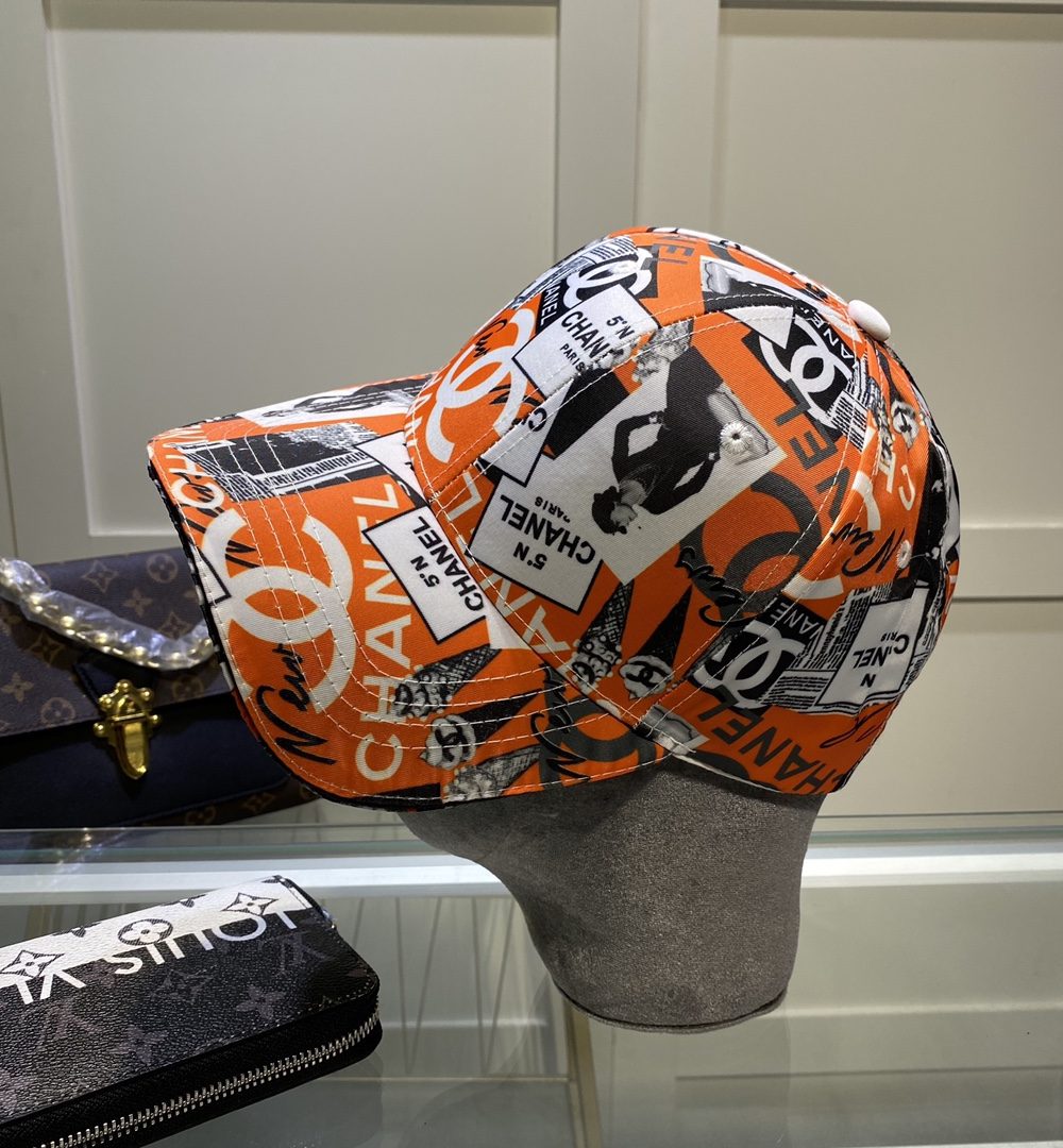 Chanel Cap Multicolor