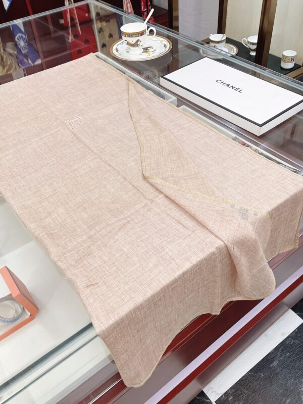 Chanel Cashmere Silk Rectangle Light Pink Scarf Large 200cm/78in 