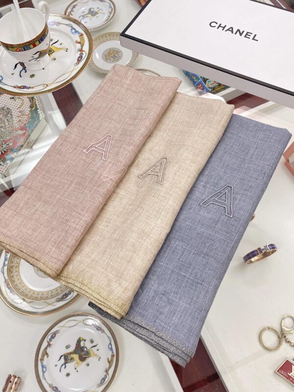 Chanel Cashmere Silk Rectangle Light Pink Scarf Large 200cm/78in 