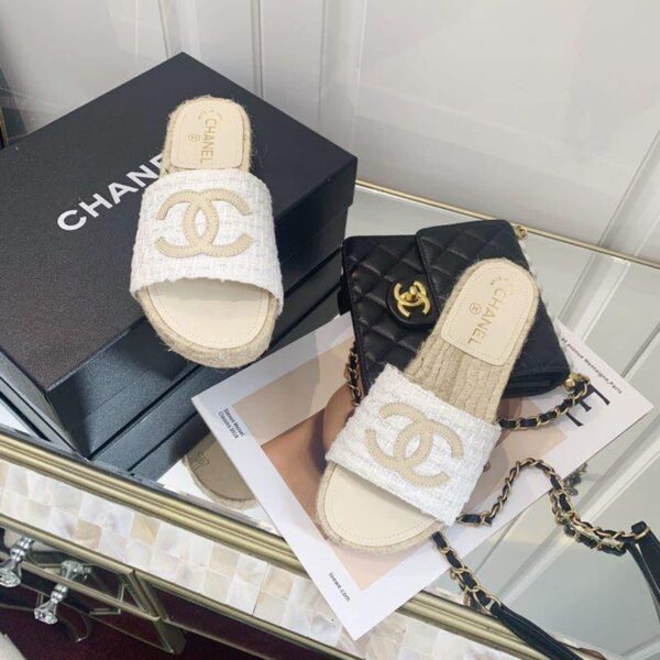 Chanel CC Espadrille Sandals Tweed/Calfskin Leather Spring/Summer Collection White/Beige
