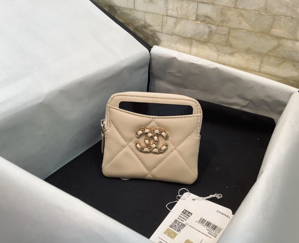1:1 Replica Chanel CO-CO Card Holder 12cm/4.7in Gold Hardware For Women Beige
