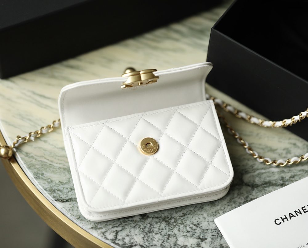 1:1 Replica Chanel CO-CO Clutch With Chain 9.5cm/3.7in Gold Toned Hardware For Women White