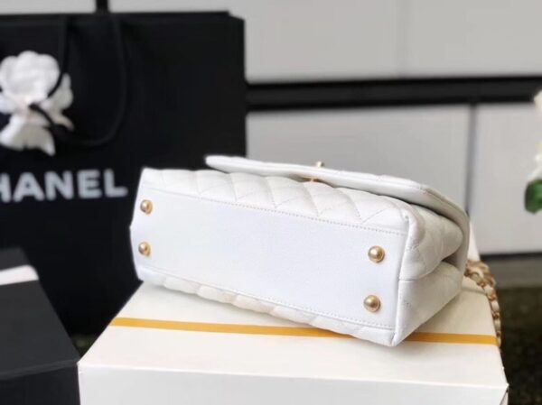 [REP 1:1] Chanel Coco Handle Quilted Lizard Handle Bag 24cm Caviar Leather Gold Hardware Spring/Summer Act 1 Collection, White