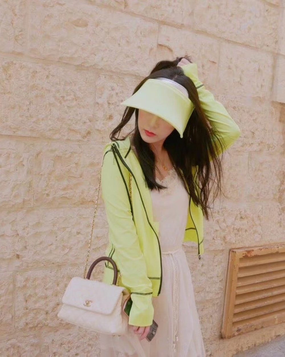 [REP 1:1] Chanel Coco Handle Quilted Lizard Handle Bag 24cm Caviar Leather Gold Hardware Spring/Summer Act 1 Collection, White