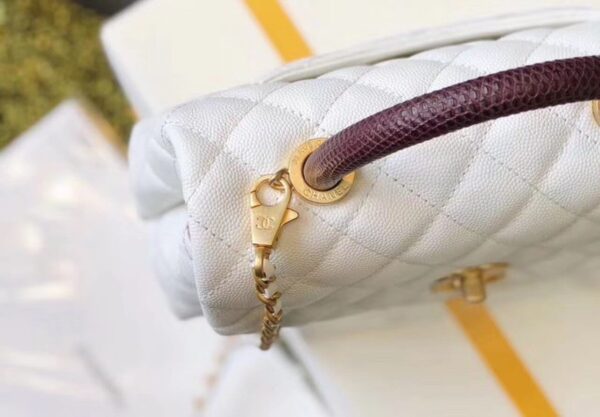 [REP 1:1] Chanel Coco Handle Quilted Lizard Handle Bag 24cm Caviar Leather Gold Hardware Spring/Summer Act 1 Collection, White