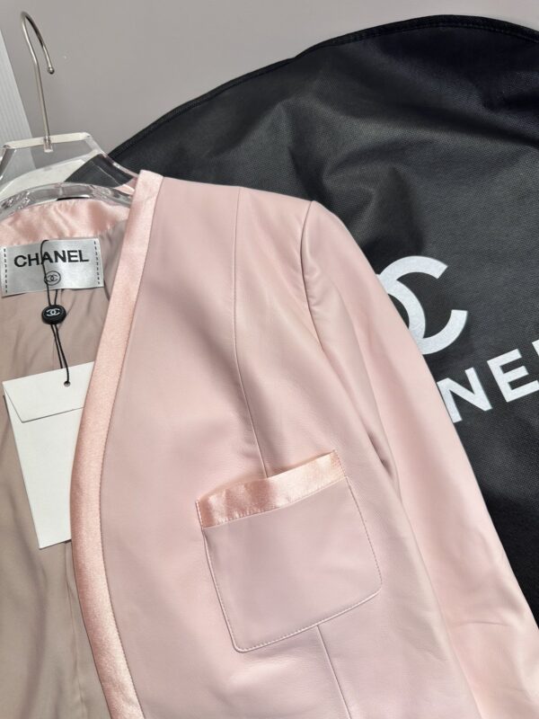 Chanel Cropped Neck Jacket Pink For Women