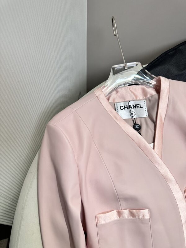 Chanel Cropped Neck Jacket Pink For Women