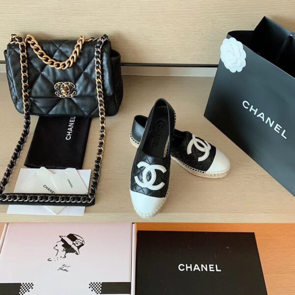 Chanel Espadrilles Black/White For Women, Women's Shoes G29762