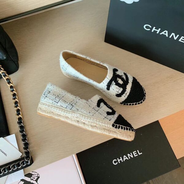 Chanel Espadrilles White/Black For Women, Women's Shoes G29762