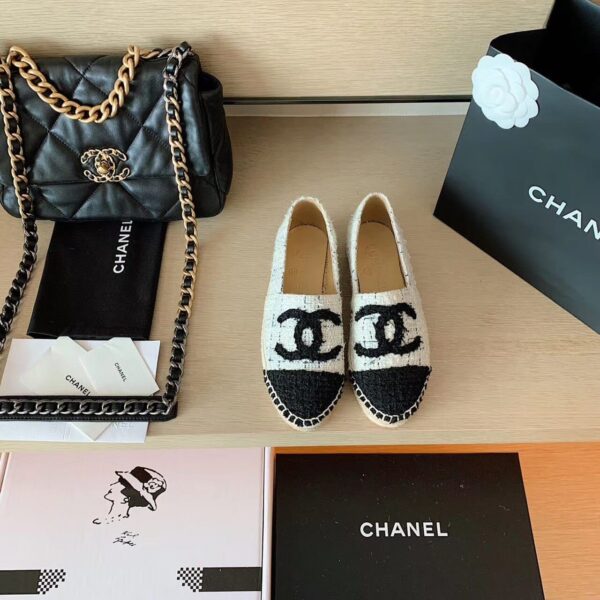 Chanel Espadrilles White/Black For Women, Women's Shoes G29762