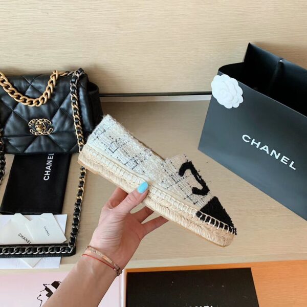 Chanel Espadrilles White/Black For Women, Women's Shoes G29762