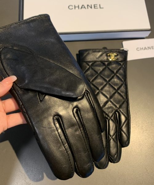 Chanel Gloves In Black