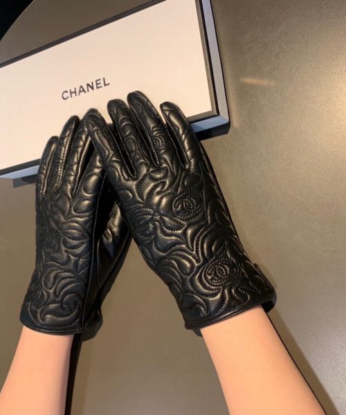 Chanel Gloves In Black