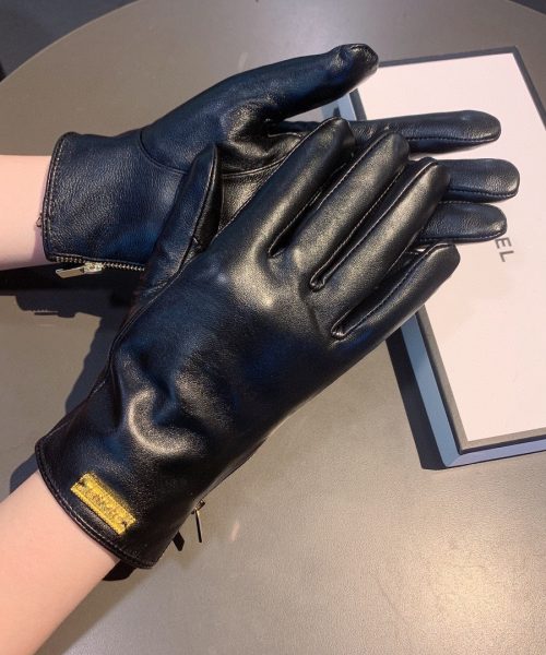 Chanel Gloves In Black