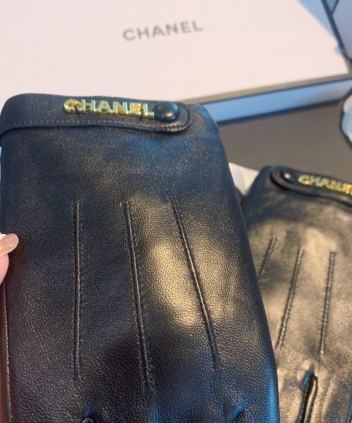 Chanel Gloves In Black