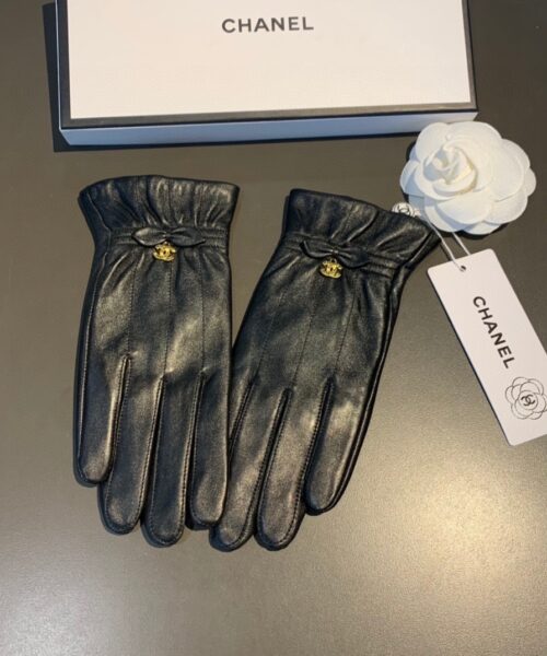 Chanel Gloves In Black