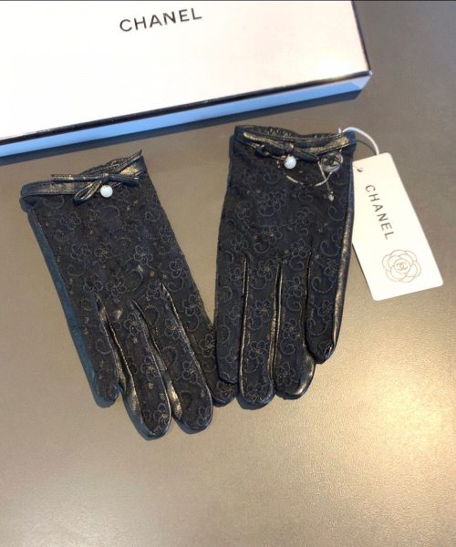 Chanel Gloves In Black