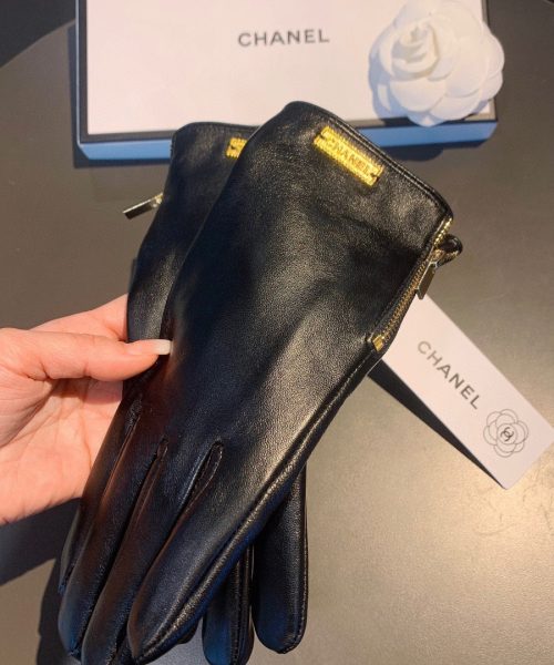 Chanel Gloves In Black