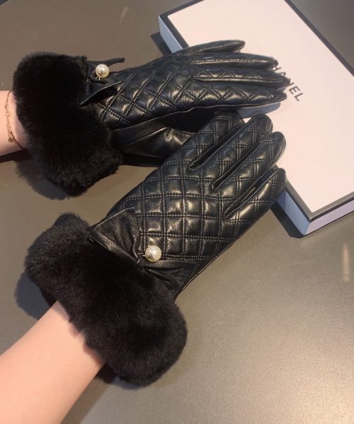 Chanel Gloves In Black