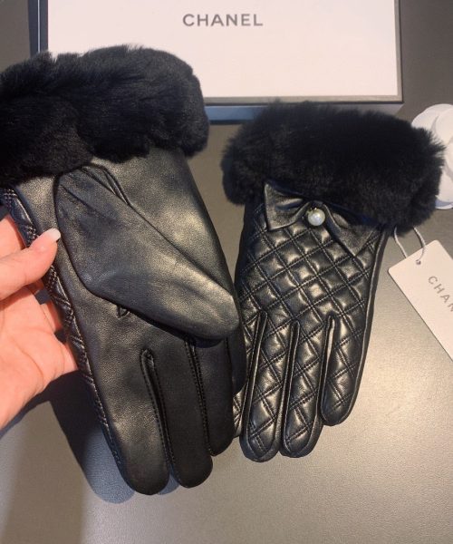 Chanel Gloves In Black