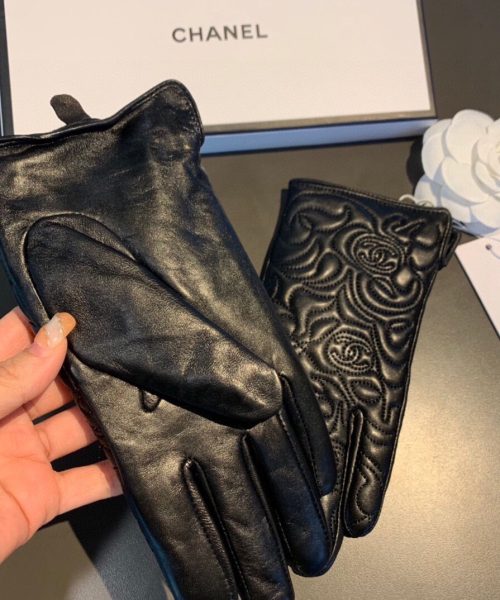 Chanel Gloves In Black
