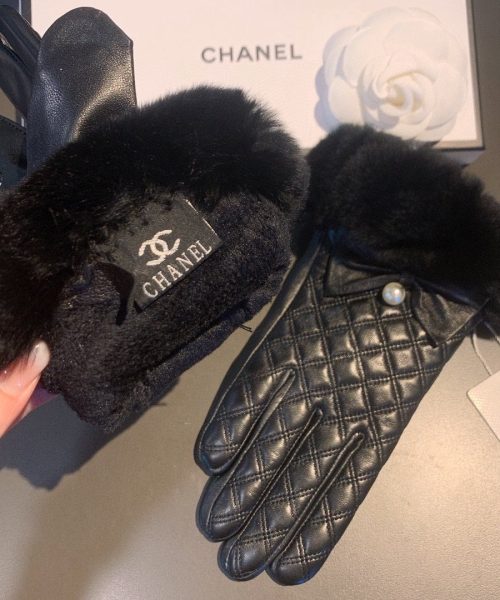 Chanel Gloves In Black