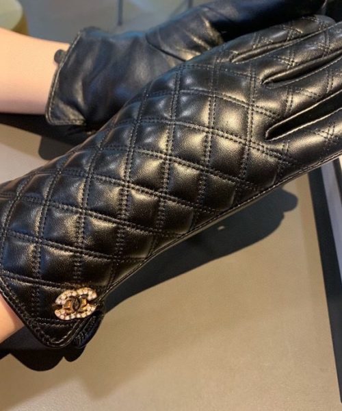 Chanel Gloves In Black