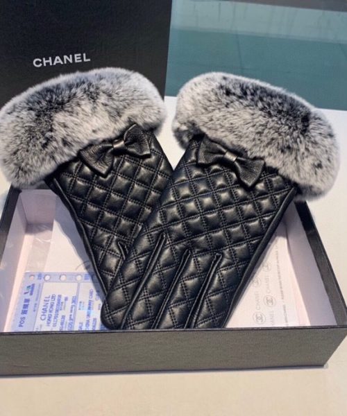 Chanel Gloves In Black