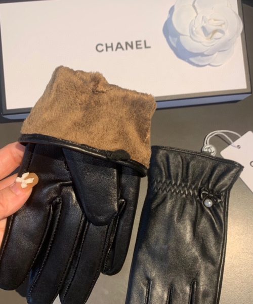 Chanel Gloves In Black
