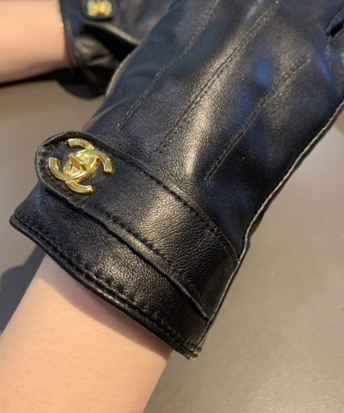 Chanel Gloves In Black