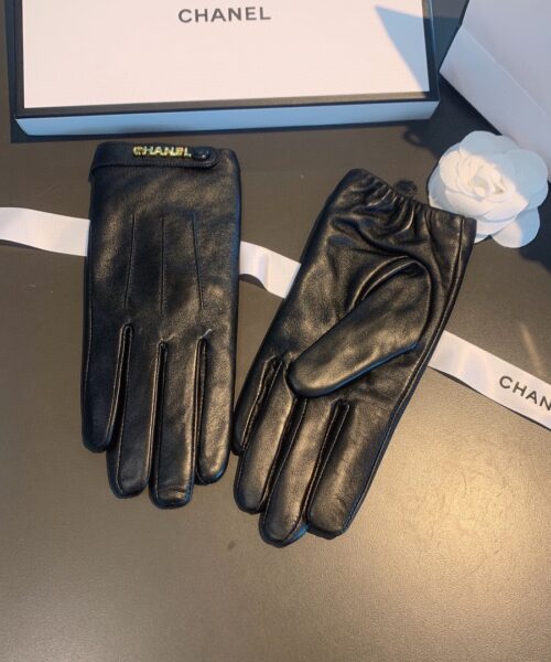 Chanel Gloves In Black