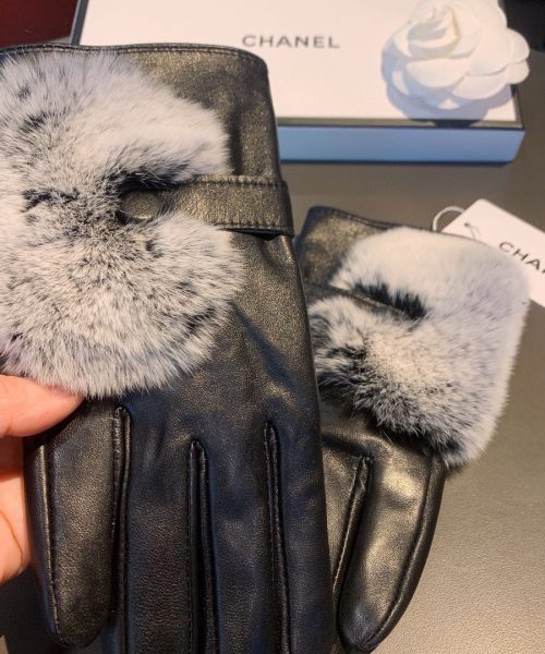 Chanel Gloves In Black