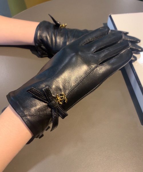 Chanel Gloves In Black