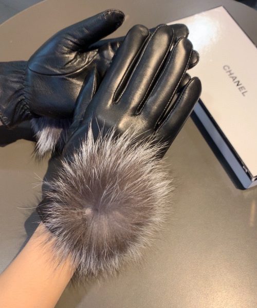 Chanel Gloves In Black