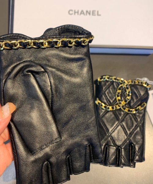 Chanel Gloves In Black